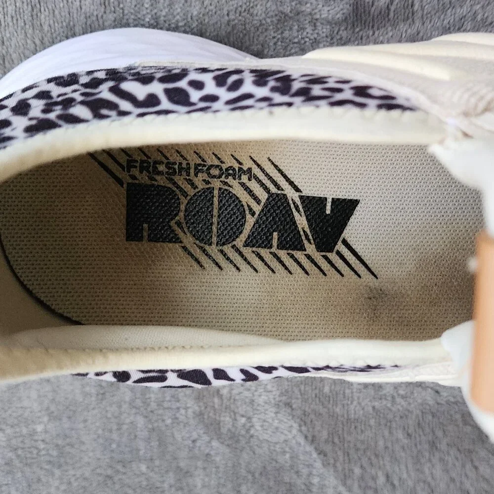 Women's New Balance Leopard Print Sneakers Size 9 - Picture 14 of 16